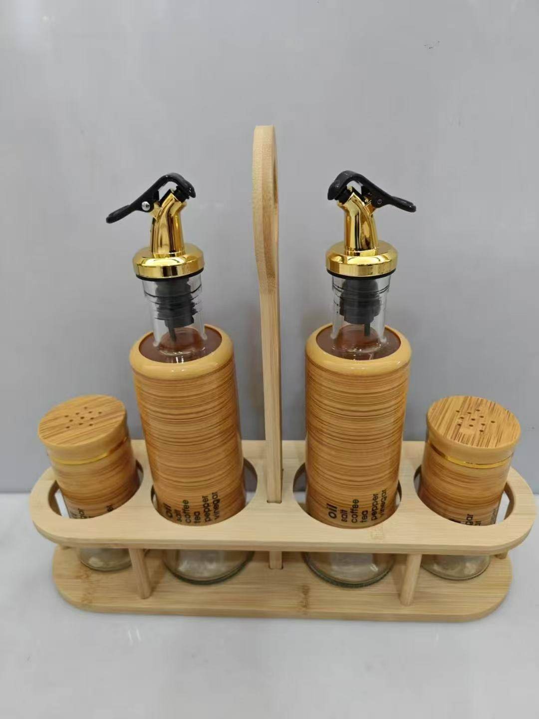 Condiment shaker (15)